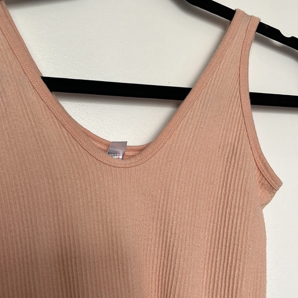 OUT FROM UNDER | Peach Ribbed Bodysuit Sz M/L - Picture 3 of 5